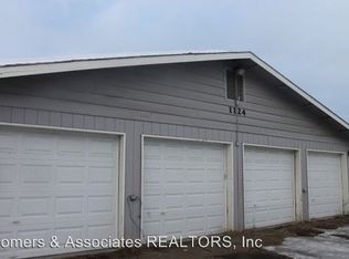 1124 27th Ave APT 3, Fairbanks, AK 99701