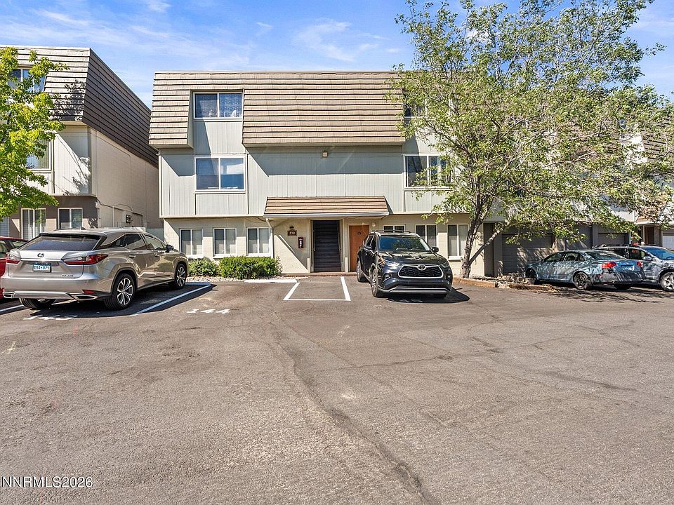 1st image of 230 Bisset Ct Unit B