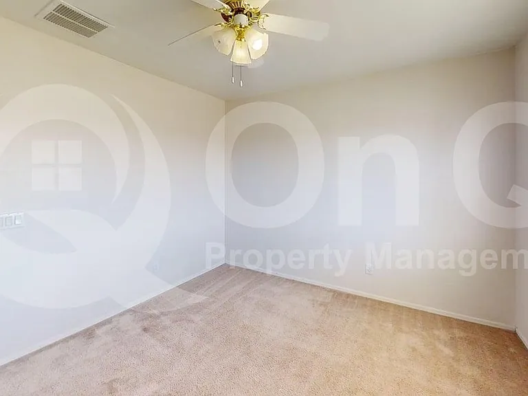 22249 E Calle De Flores — Photo 14