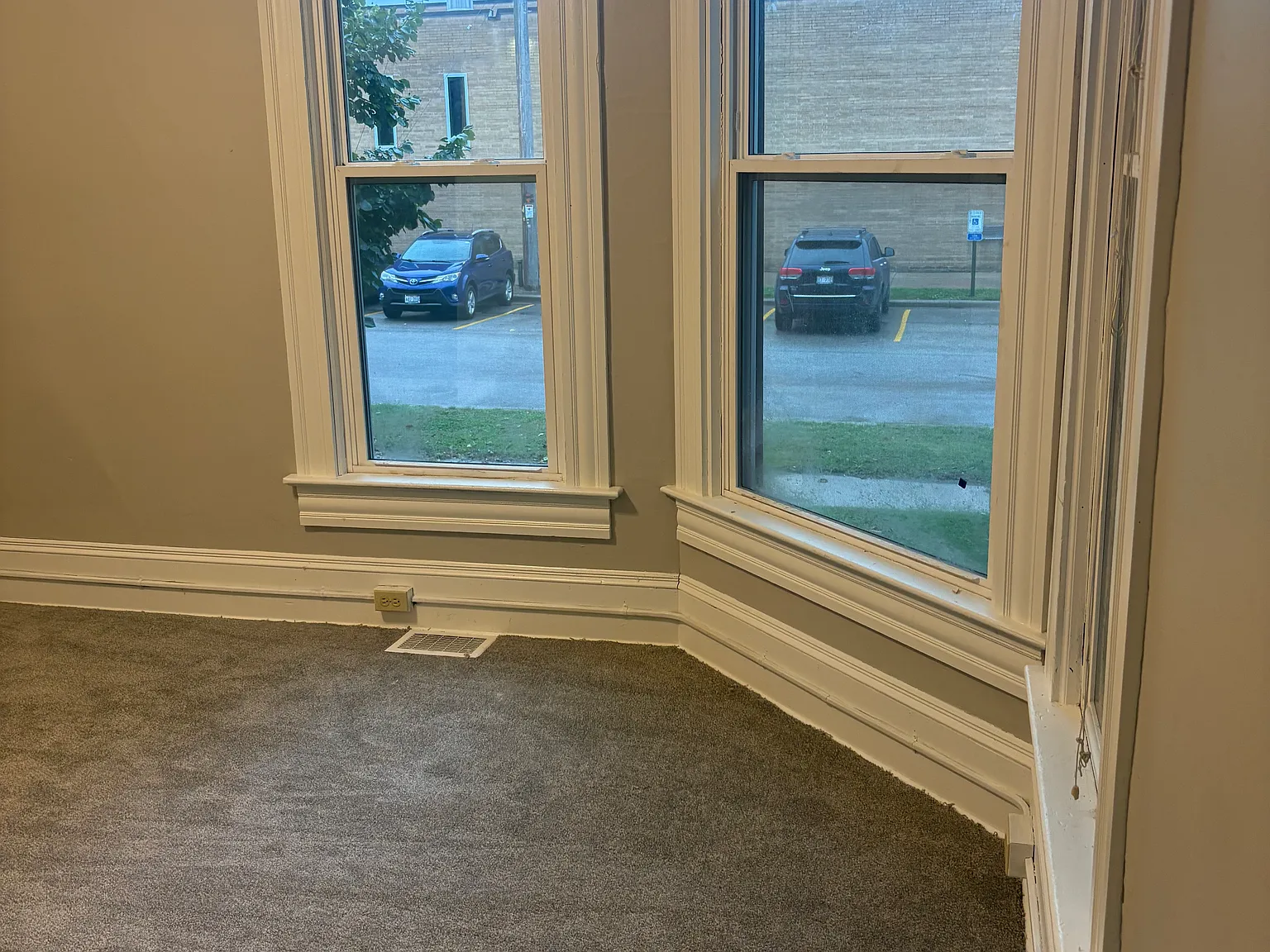 1 bed, $895 — Photo 4