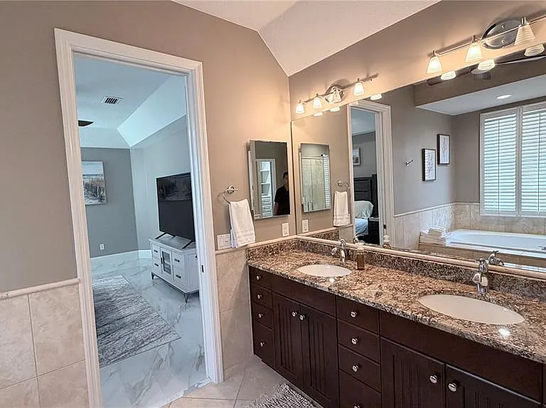 218 Sand Key Estates Dr — Photo 27