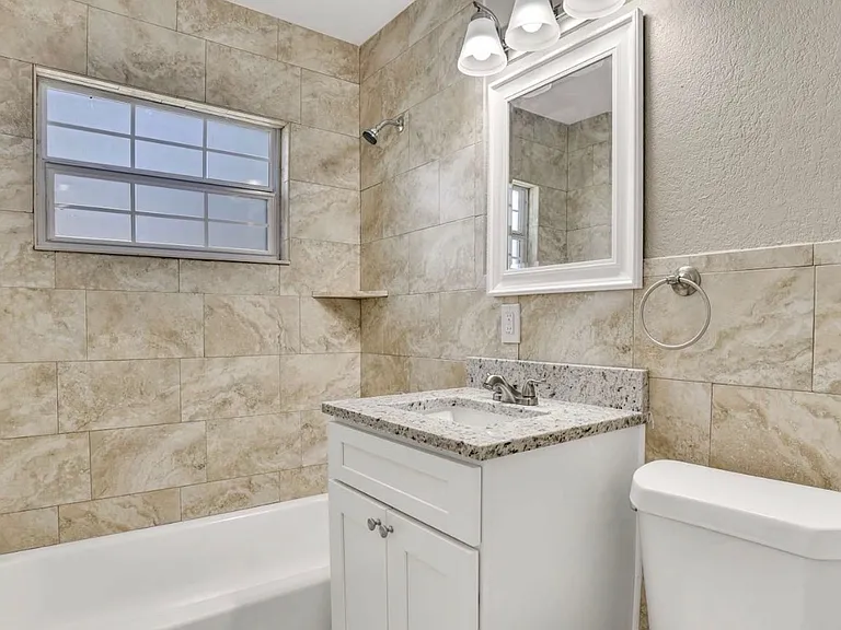 6215 Melbourne Ave — Photo 10