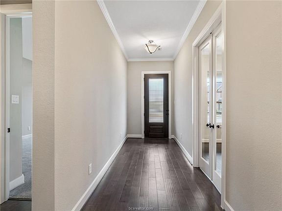 3rd image of 4415 Egremont Pl