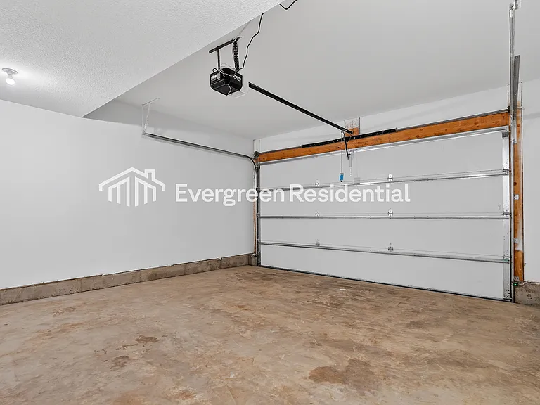 Barryview Townhomes — Photo 50