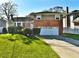 294 George St, Oceanside, NY 11572