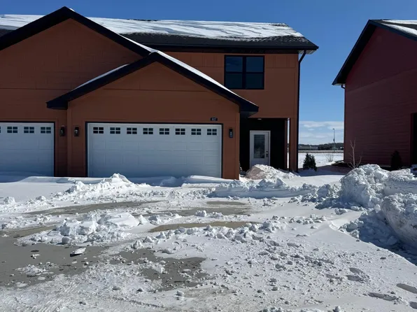807 Viburnum St, Belle Plaine, MN 56011