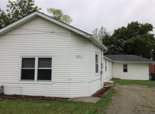 1620 S Belt W, Belleville, IL 62220
