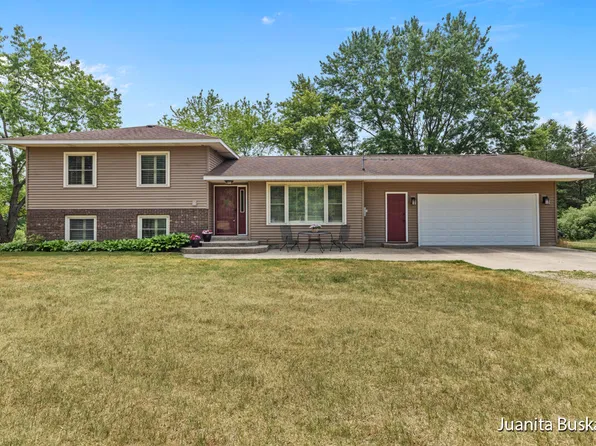 438 126th Ave, Shelbyville, MI 49344