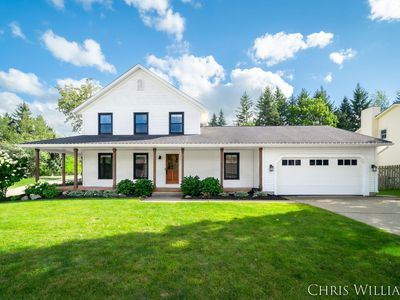 4694 E Meadows Dr SE, Kentwood, MI, 49546