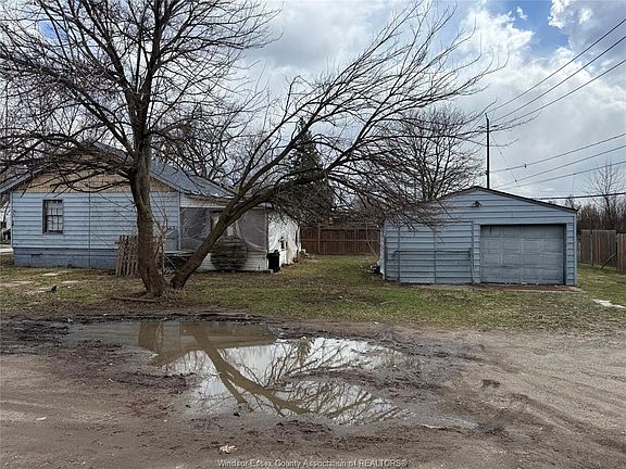 2nd image of 1303 Central Ave