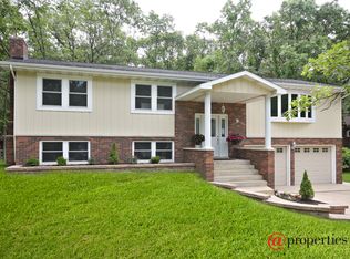 9 Deer Trl, Portage, IN 46368