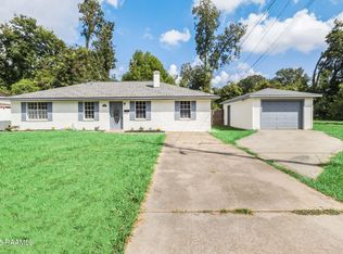 829 Choctaw Dr, Opelousas, LA 70570