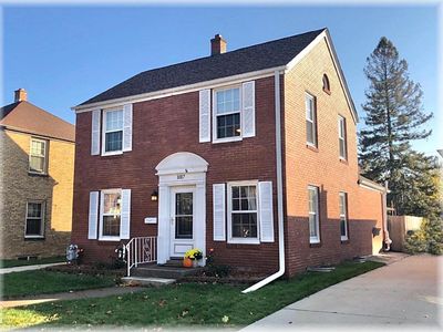 1017 Wolff St, Racine, WI, 53402