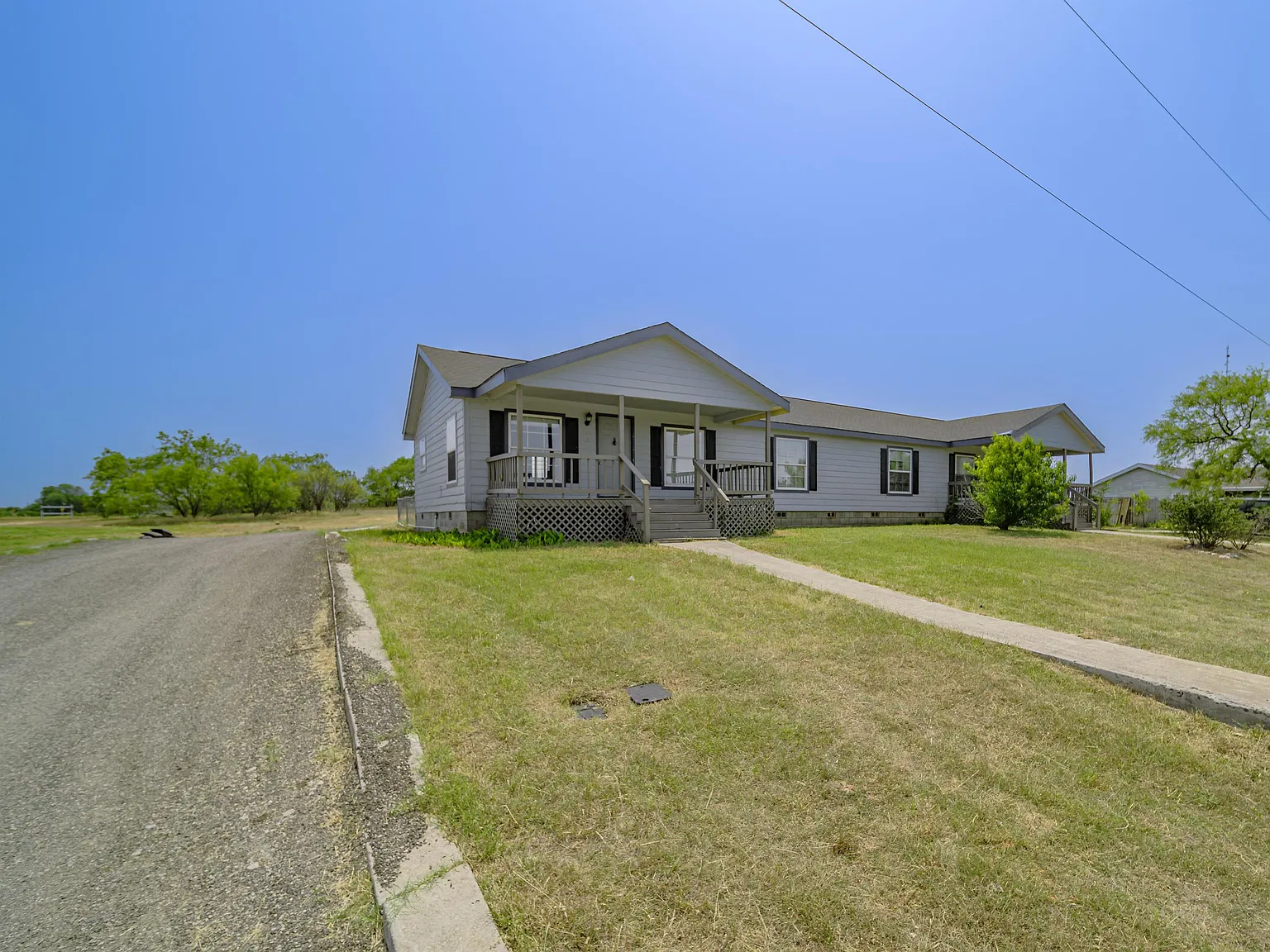 149-151 Rolling Glen - 151 — Photo 1