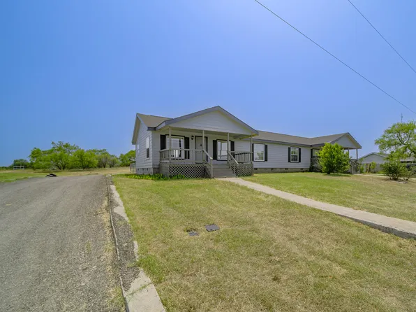 151 Rolling Gln, Springtown, TX 76082