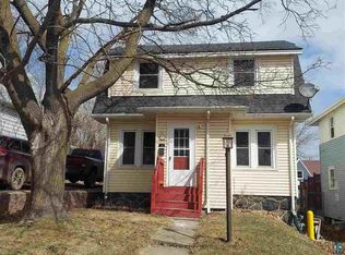 806 N 27th Ave W, Duluth, MN 55806