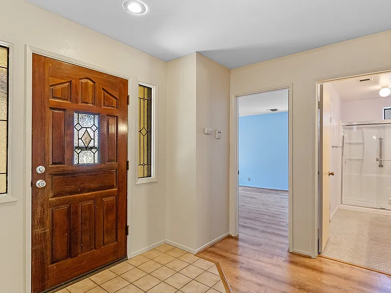 316 Monterey Dr — Photo 7