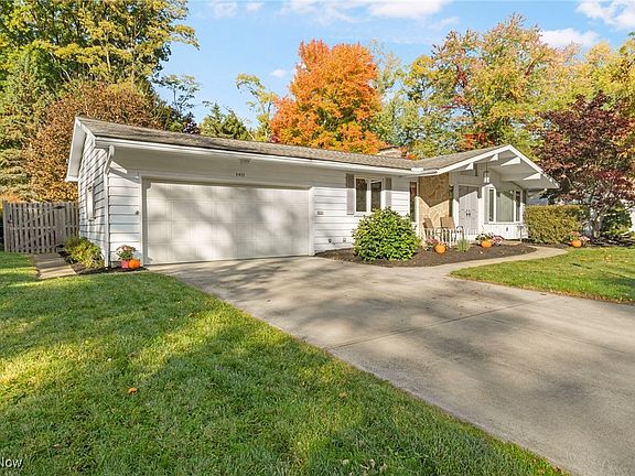 3rd image of 6612 Bennington Dr