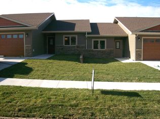 321 Washington St #1, Winner, SD 57580