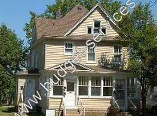 1021 1/2 South St, Waterloo, IA 50702