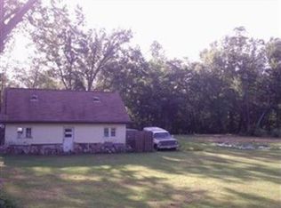 2866 NE River Rd, Lake Milton, OH 44429