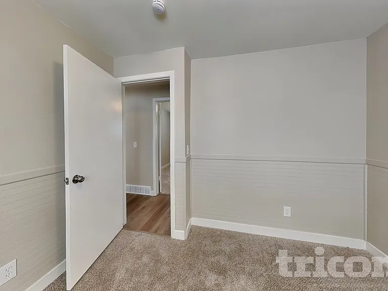 5936 S Independence St — Photo 8
