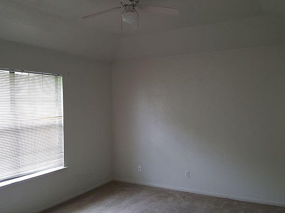 4th image of 4808 Browning Dr