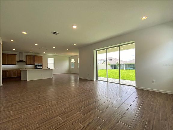 4th image of 5326 Golden Apple Dr