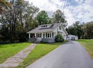 6 Maple St, Nicholson, PA 18446