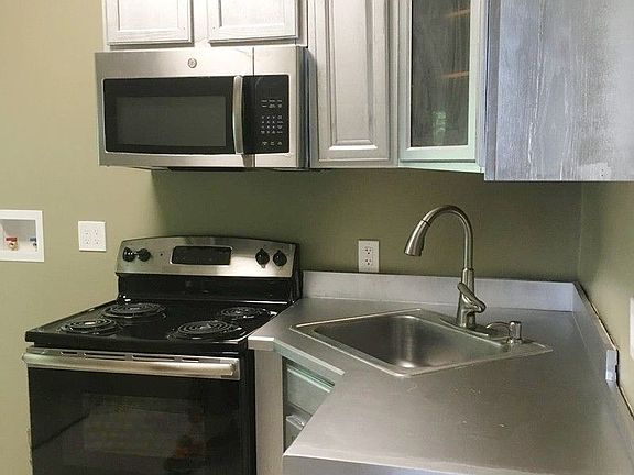 5th image of 209 N Burgher Ave #2