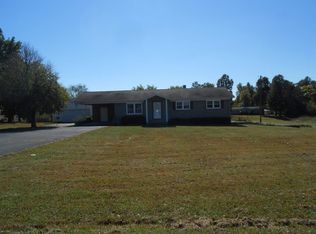 6615 Contest Rd, Paducah, KY 42001