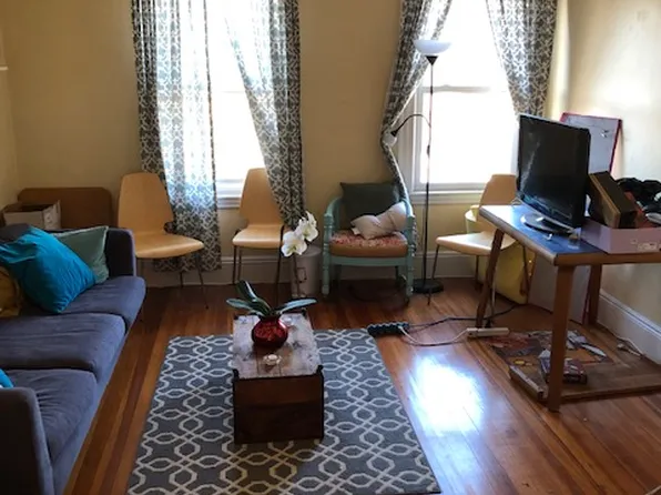 111 Westbourne Ter APT 3, Brookline, MA 02446