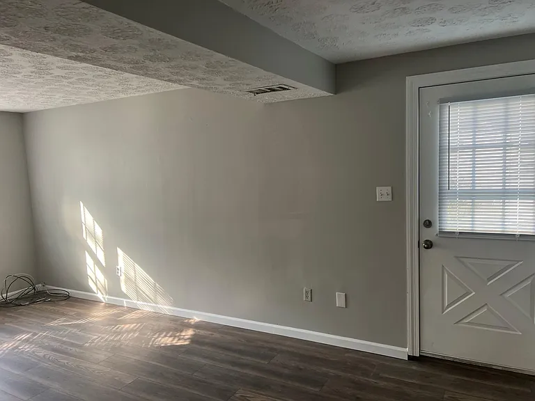 77 Garner Ave — Photo 21