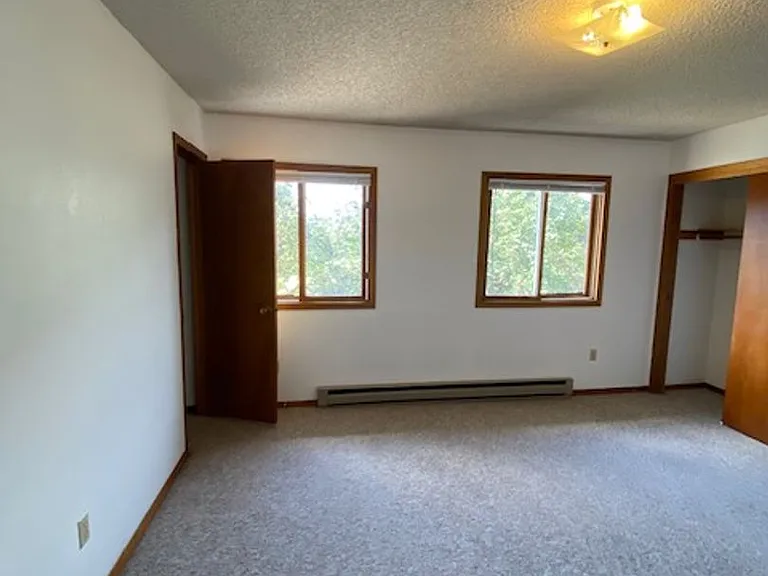 1603 W Koch St — Photo 4