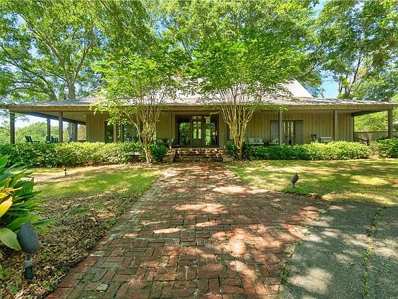 2nd image of 5844 N Williamsburg Rd