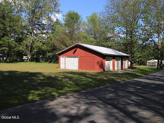 3rd image of 12 Jockeyville Rd