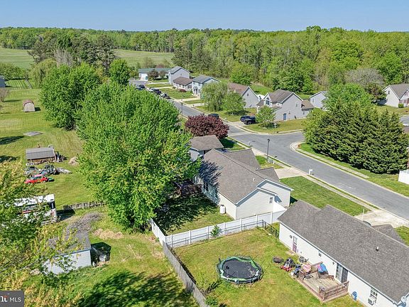 5th image of 85 Honey Brook Ln