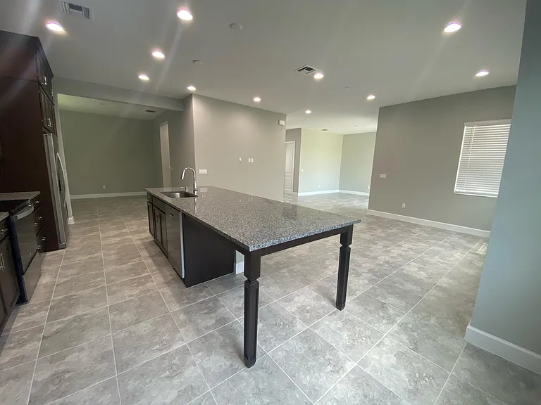 5383 Pecan Dr — Photo 4