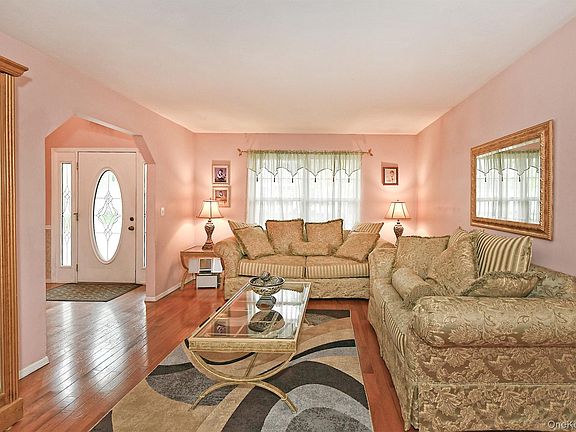 4th image of 79 6th Avenue