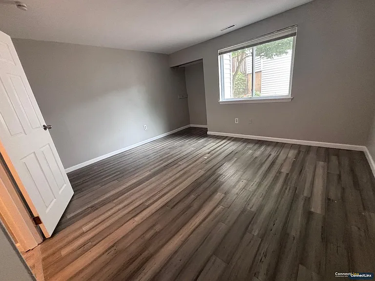 146 Springside Ave — Photo 5