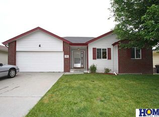 1741 SW 25th St, Lincoln, NE 68522