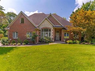 701 Cobblestone Dr, Evansville, IN 47715