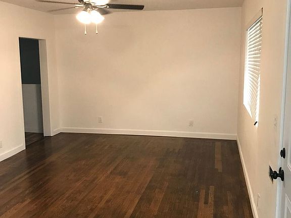 3rd image of 2733 2nd Ave