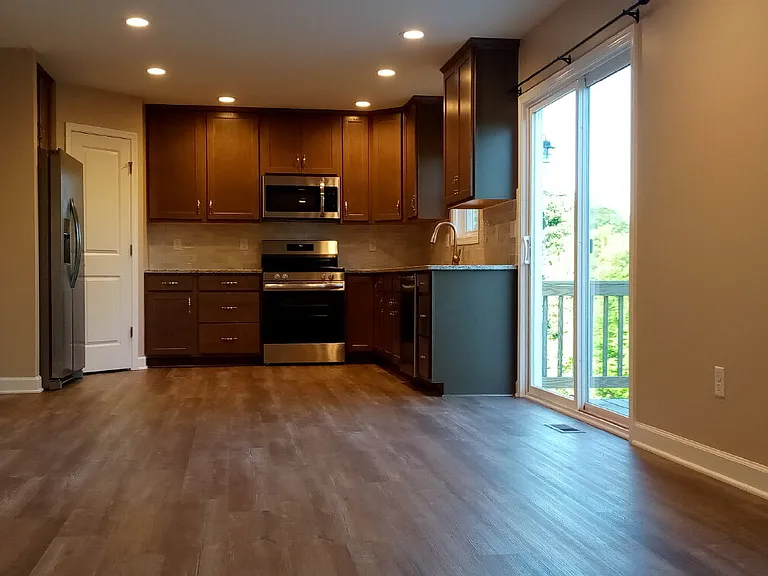 1014 Middlebrook Ave — Photo 4