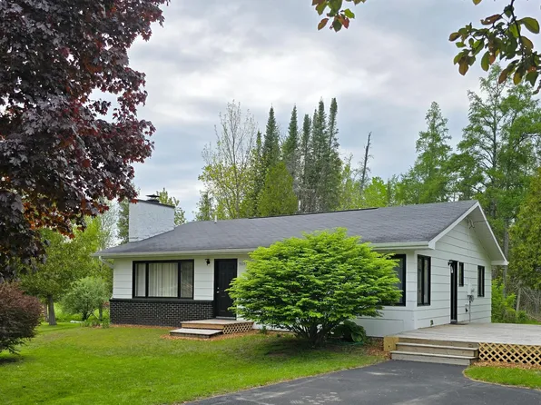 5693 M 72 E, Williamsburg, MI 49690