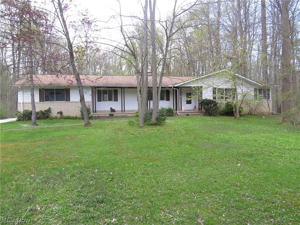 1st image of 9052 Forest Ln