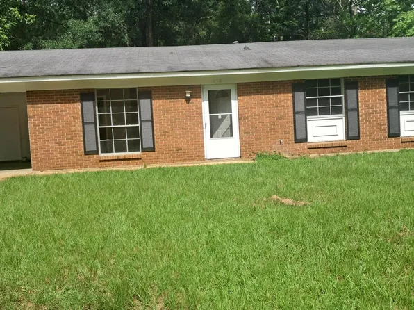618 Queen Julianna Ln, Jackson, MS 39209
