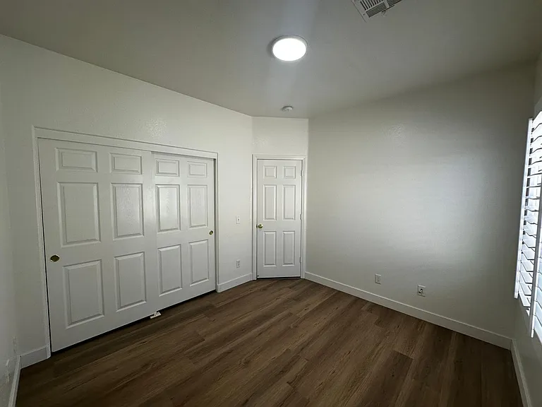 10912 Golden Birch Pl — Photo 14