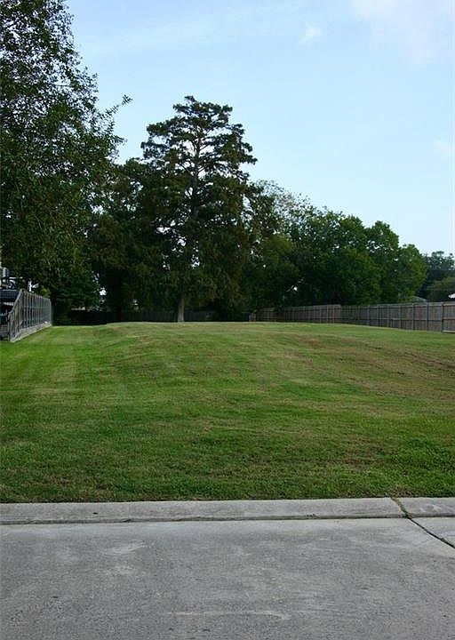 2nd image of 359 Walter Rd