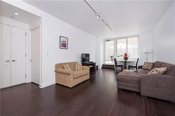 Rented by WIRE International Realty | media 3